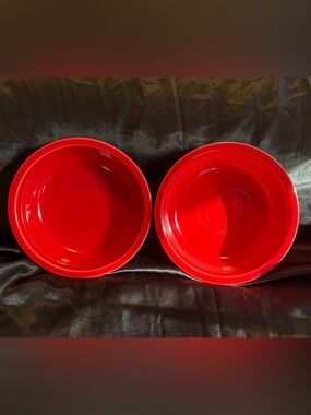 2 Red Fiesta fiestaware bowls in good condition